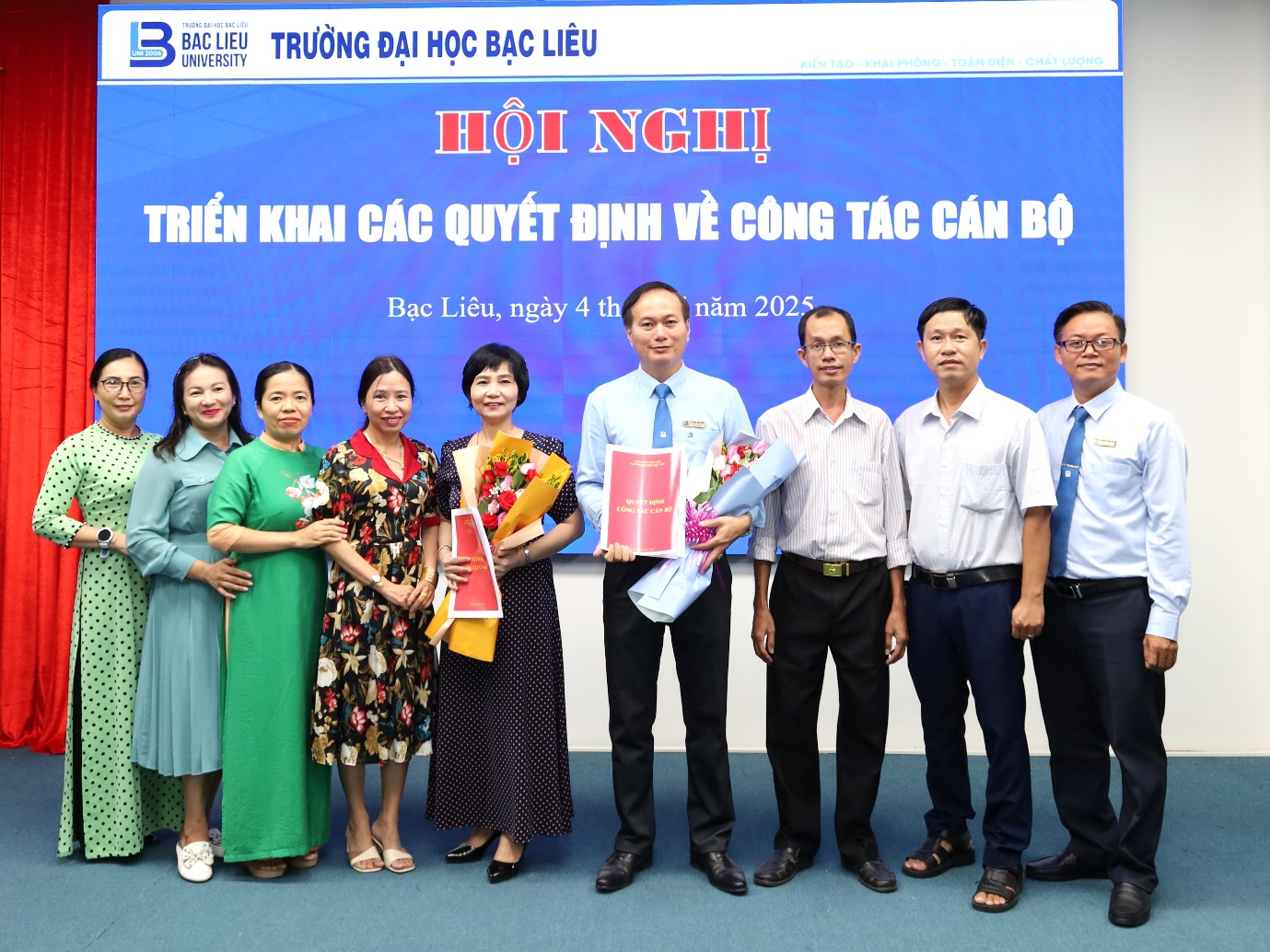 Sự kiện 1